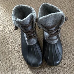 Steve Madden Women's Gray and Black Winter Boots